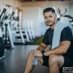 ¿Cuál es la altura y el peso estándar para los hombres?